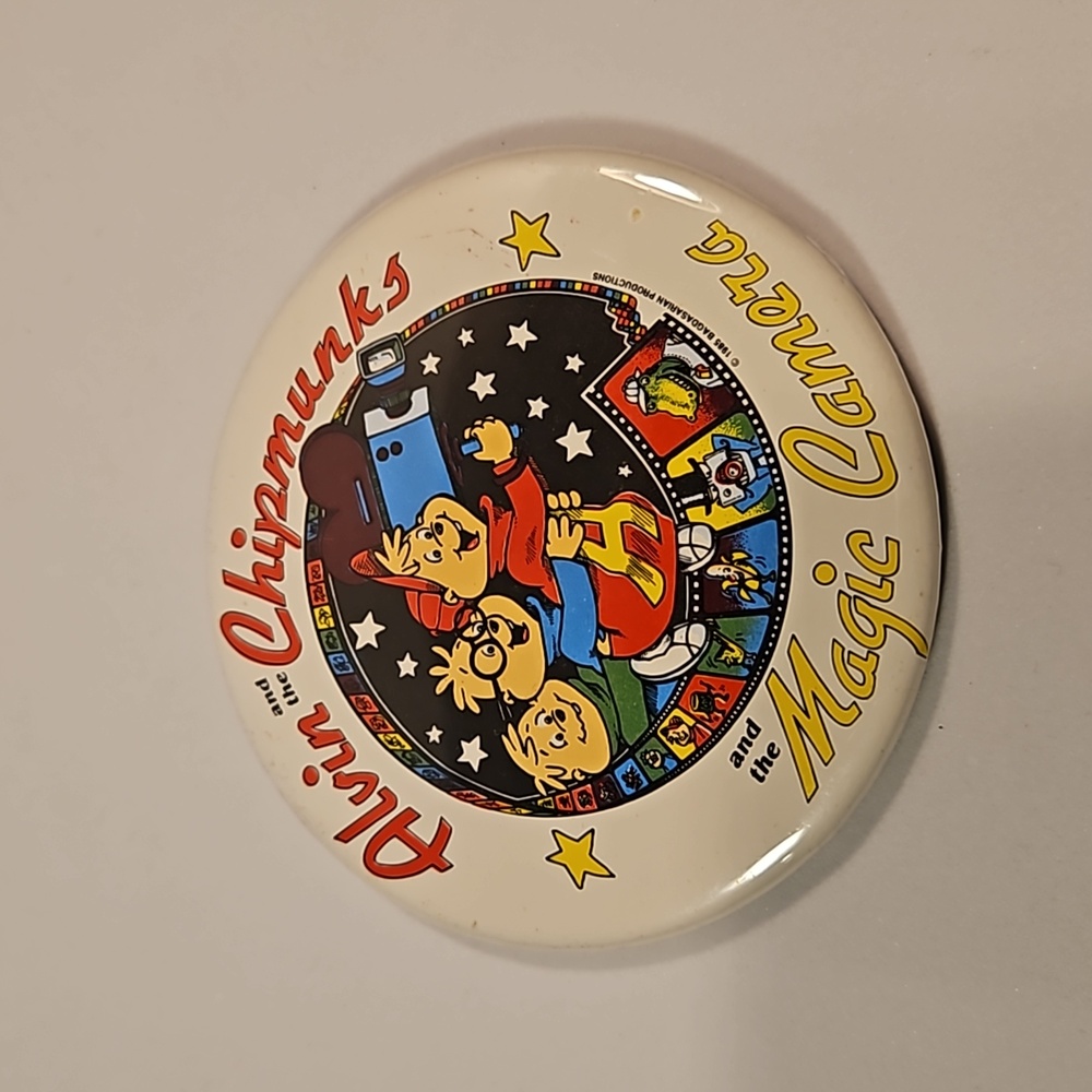 1985 Alvin and The Chipmunks and the Magic Camera Pinback Button